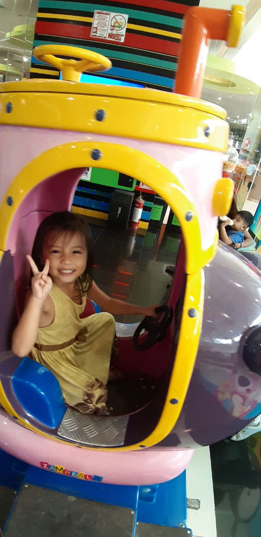 Mary Cristine Reyes profile icon