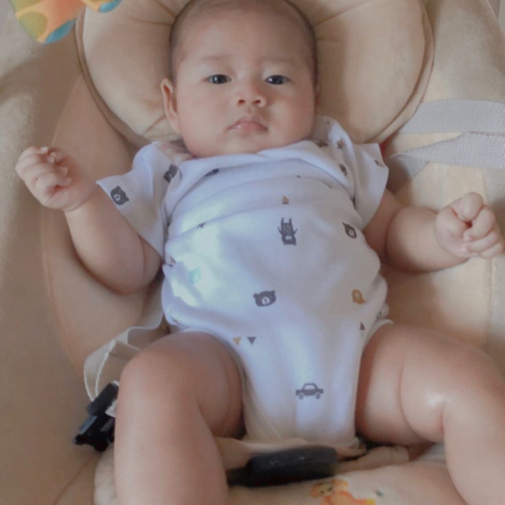 Bayi 3bulan.