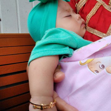 Yunie Nieng profile icon