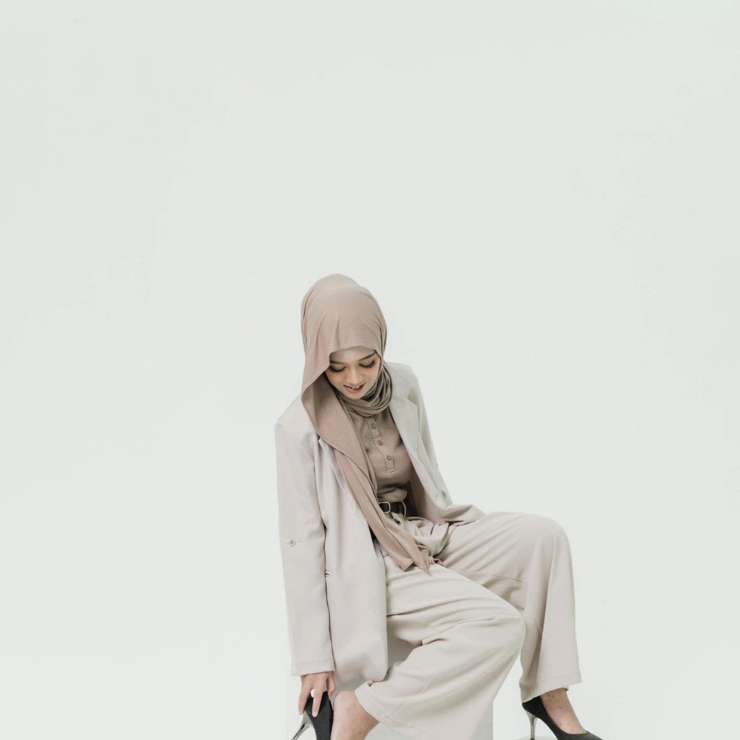 K Khoirunnisa' profile icon