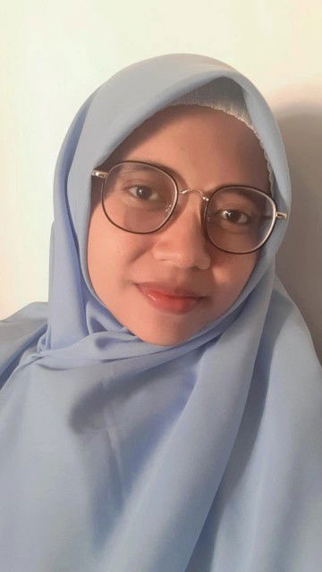 Tria Lusiana profile icon