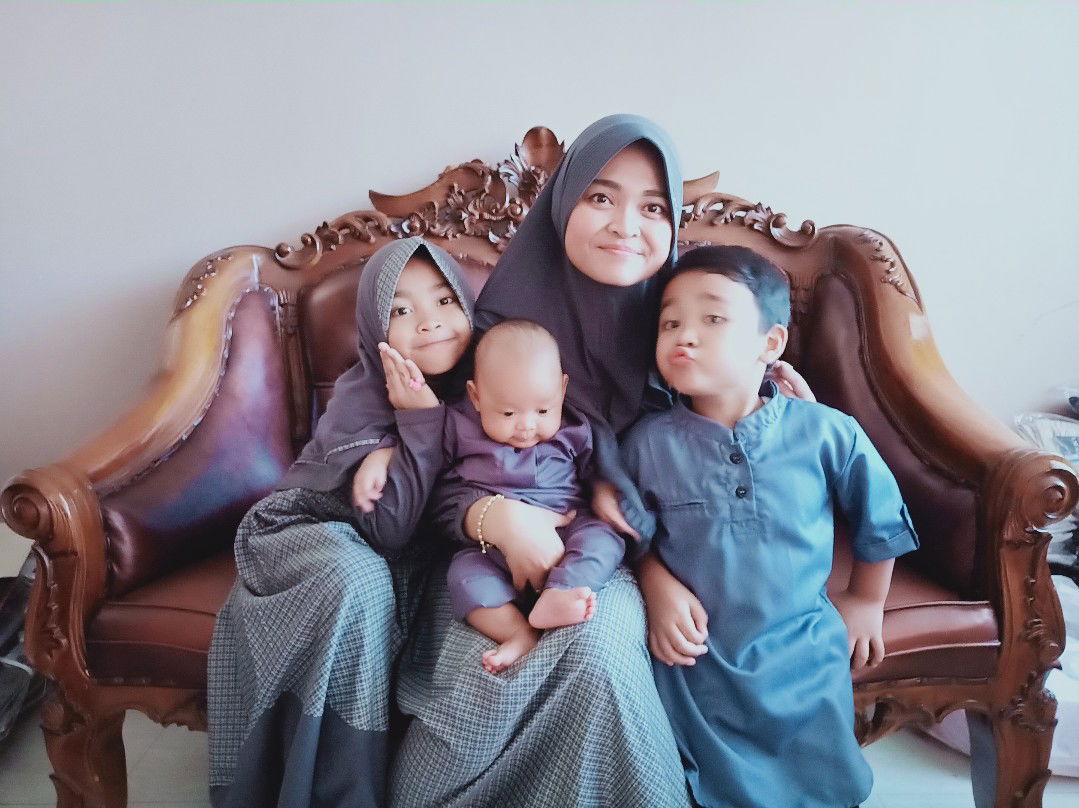 silvianazahra dian profile icon