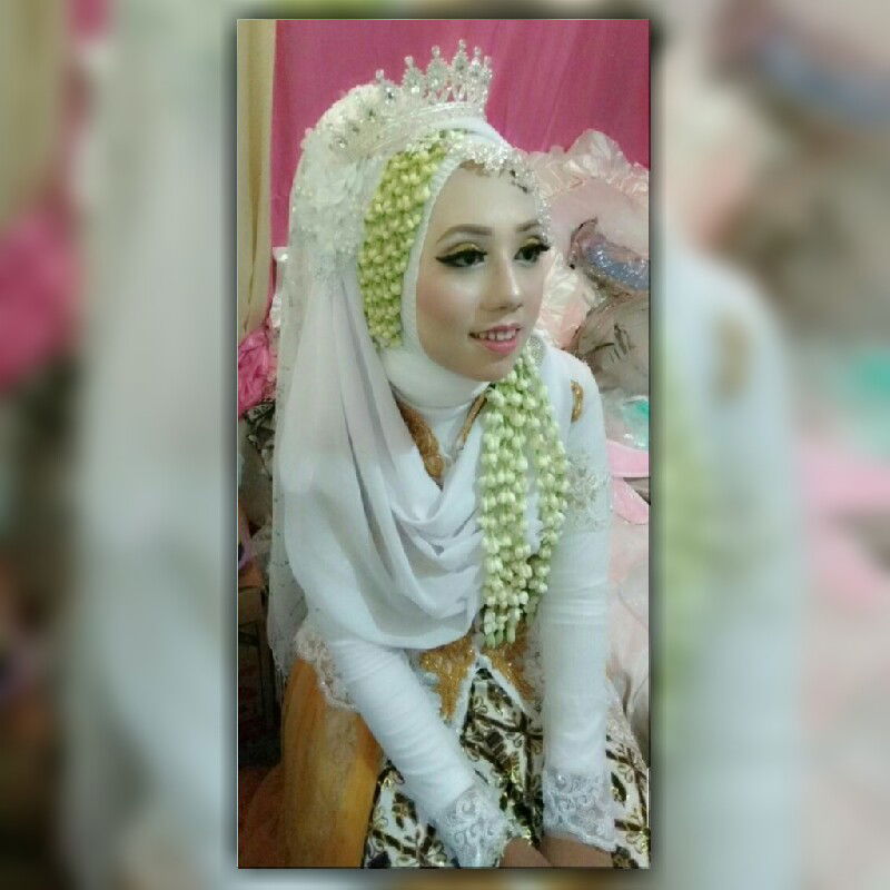 Intan Hanum profile icon