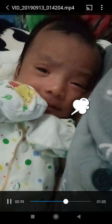 Ada apa dgn baby q?? :'(