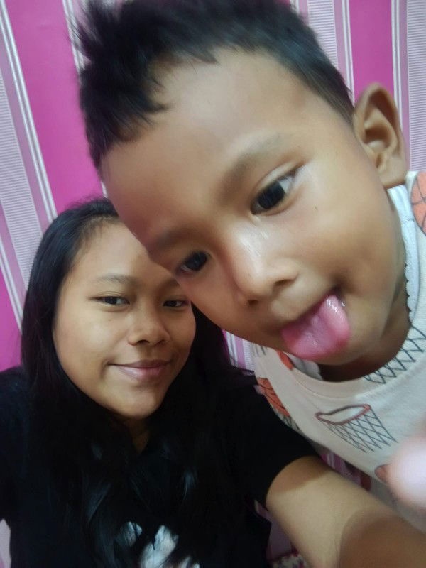 Siti Khumairoh profile icon