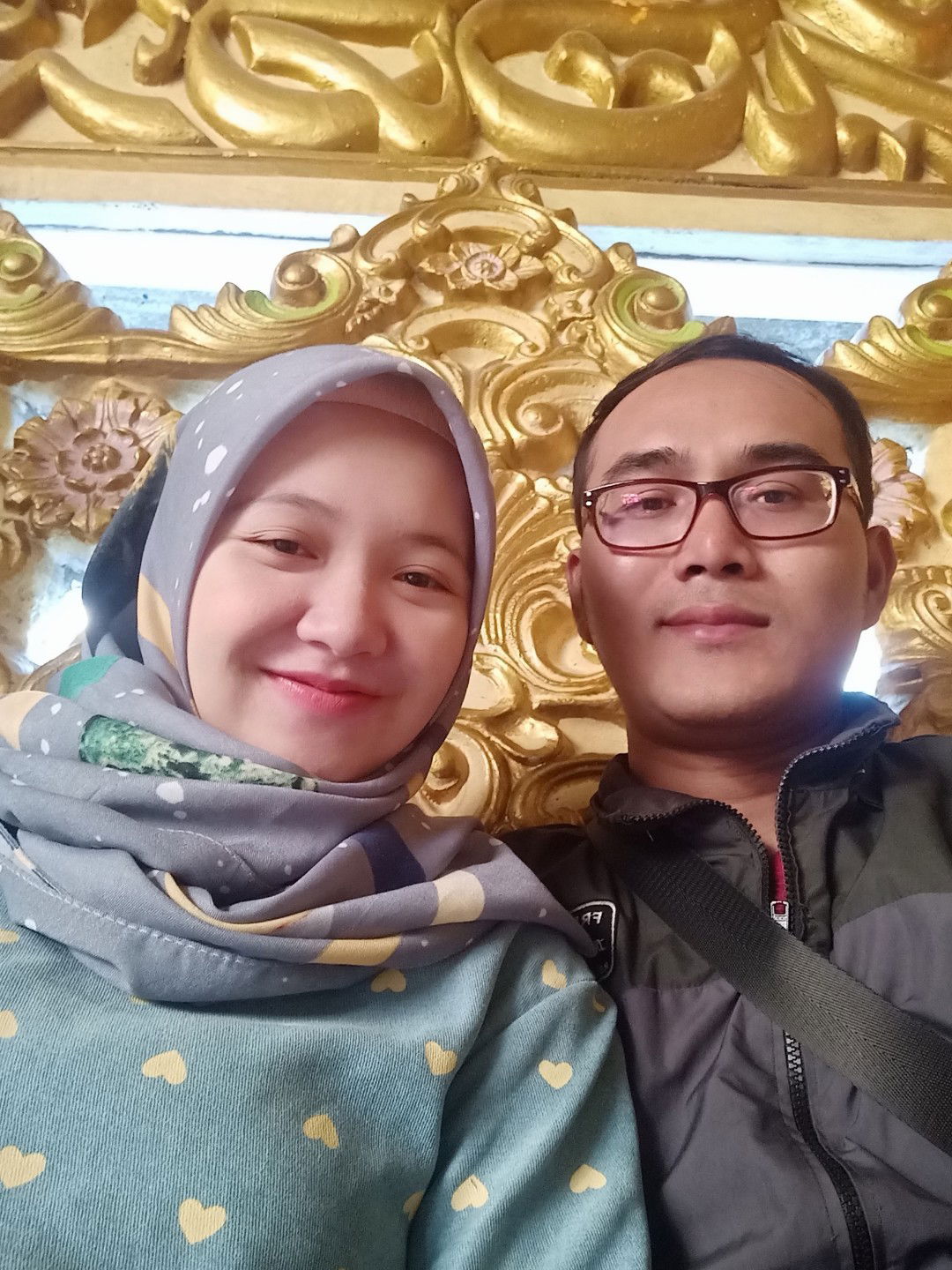 ayu lailatul profile icon