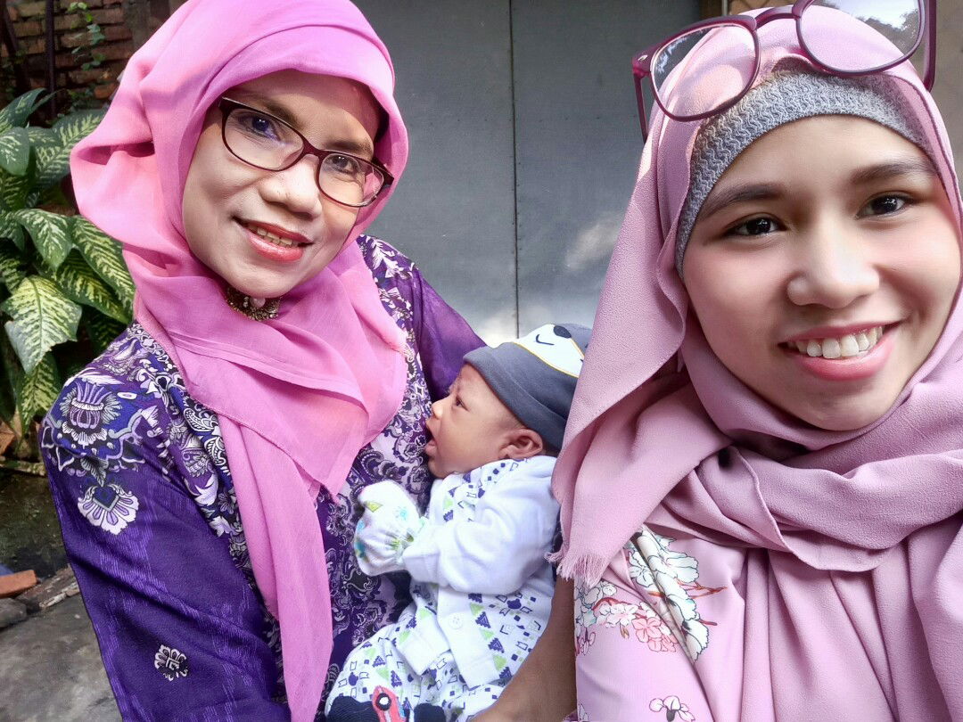 Moment Manis Bareng Ibunda?