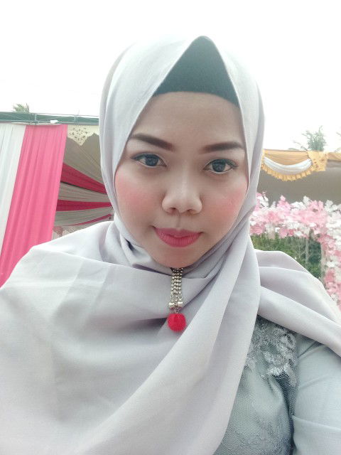 Tuti Prianti profile icon