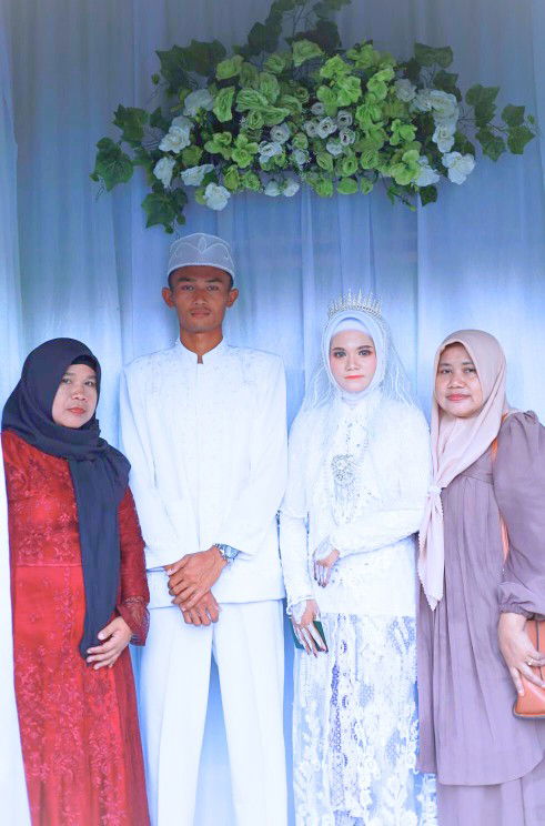 Lena Nurmala Aprilia profile icon