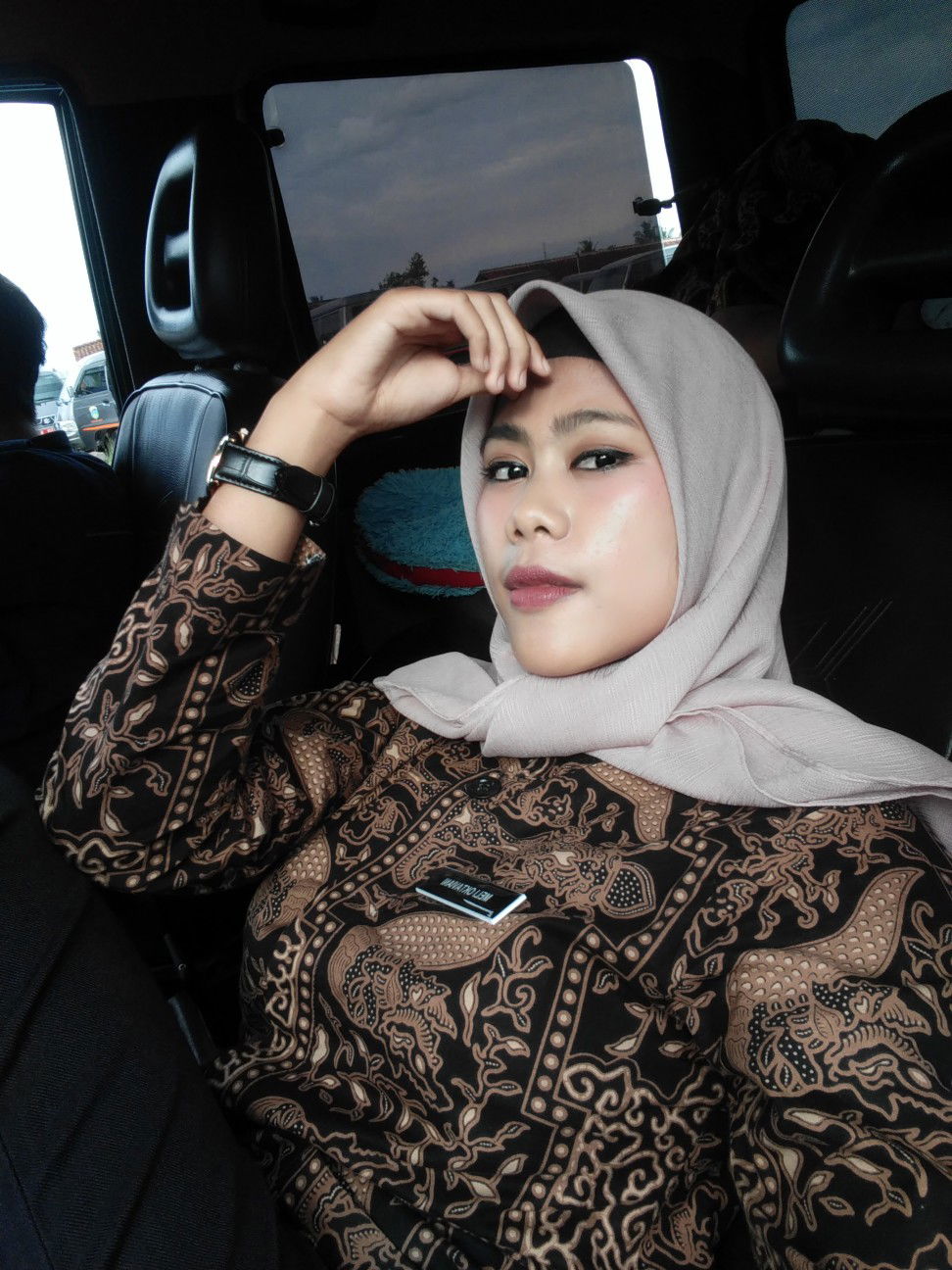 Meli Oktaviani profile icon