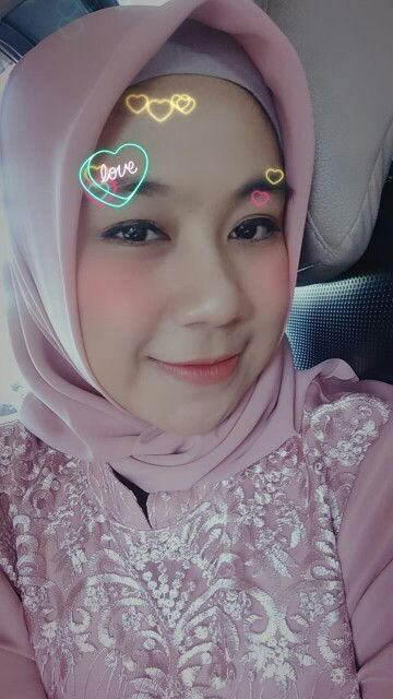 mei tikawati profile icon