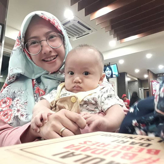 Zahra Rahmatika profile icon