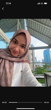 nur holilah profile icon