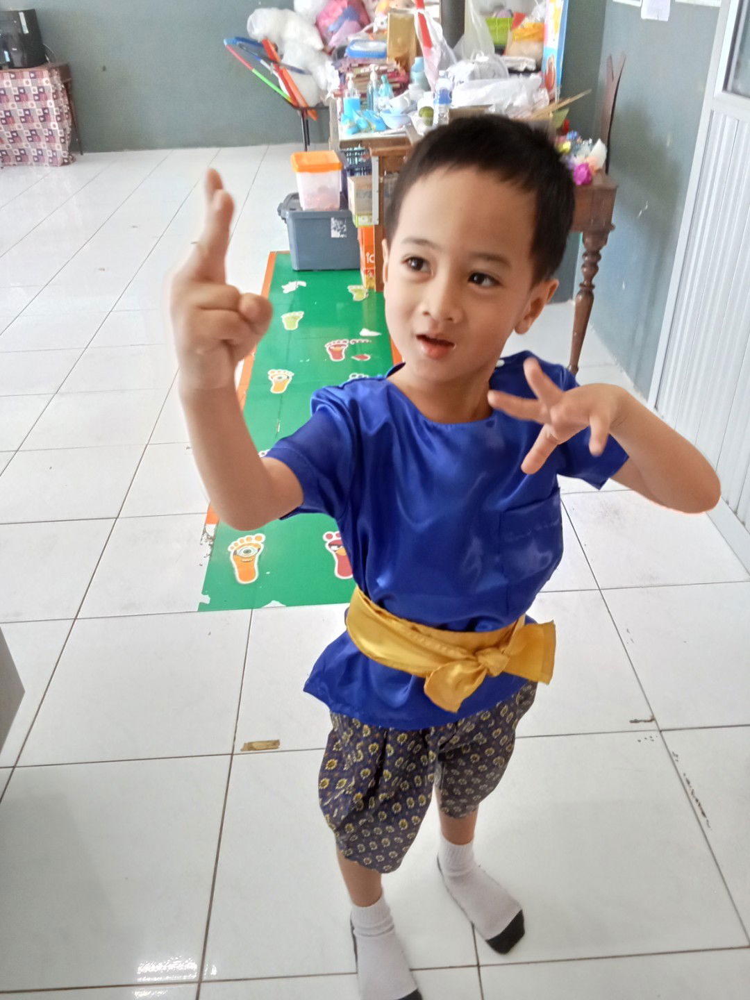 Kingphai Srisura profile icon