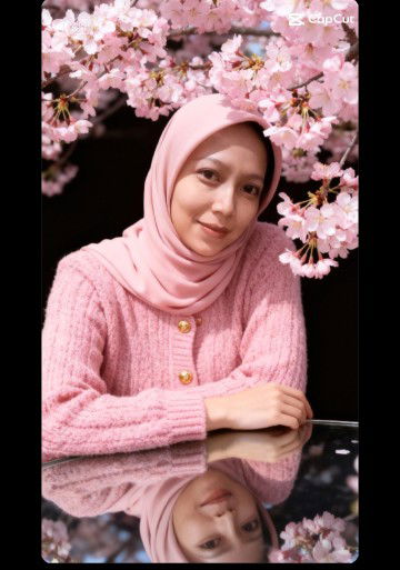 Siti Nuraeni profile icon