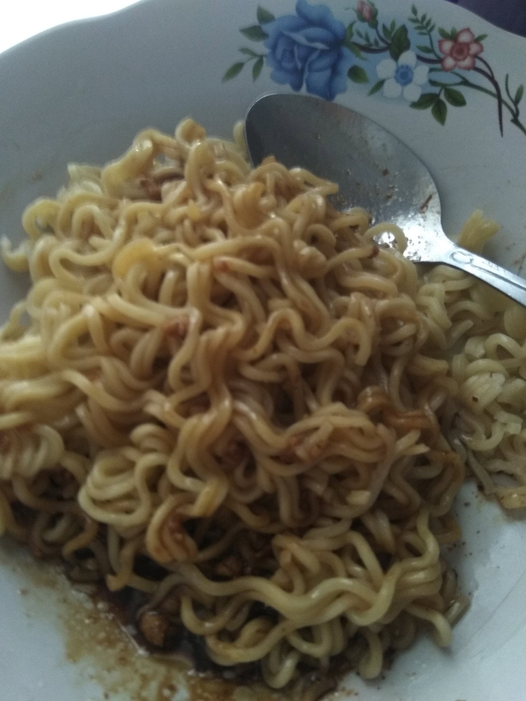 Lebih Suka Makan Mie Ketimbang Makan Sayur