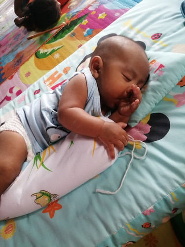 ดูดนิ้วมือ