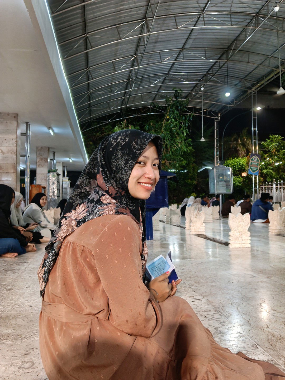 Nur Sa'adah profile icon