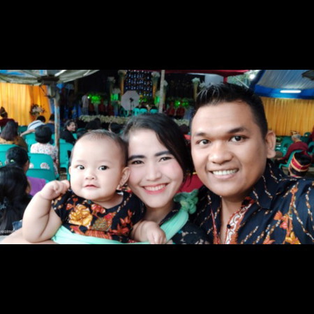 Mirip Ibu or Ayah