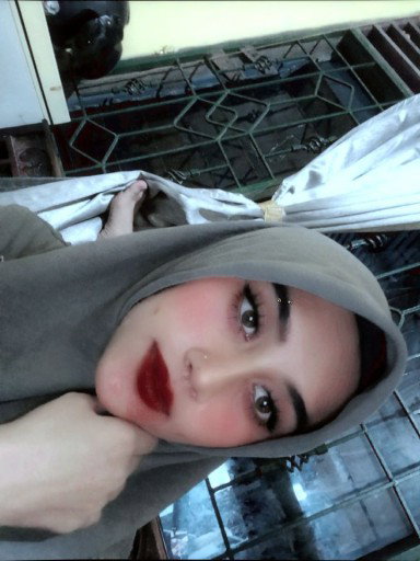 Intan indah Sari profile icon