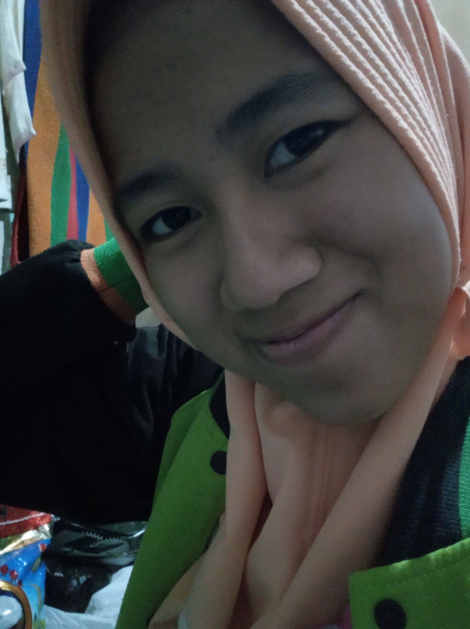 putri tasya iswari profile icon