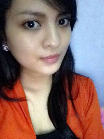 Feyla Putri profile icon