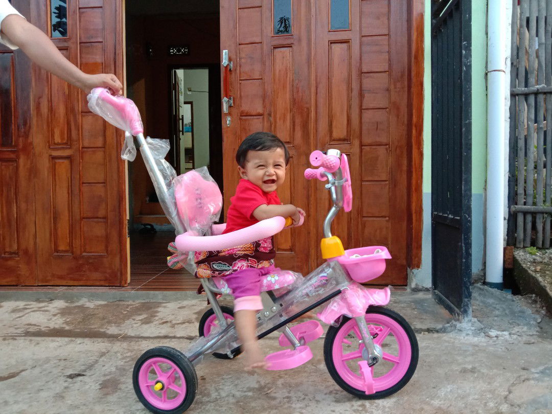 ema rahmawati profile icon