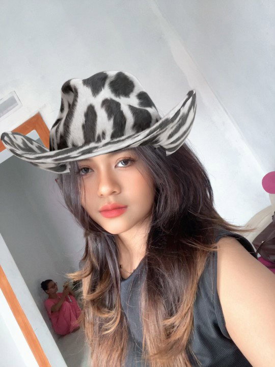 Hilsabina Dwi Henkrisliani profile icon