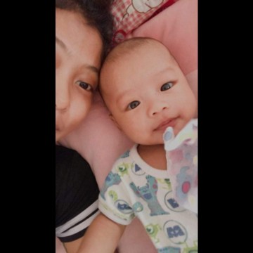 แม่ๆบ้านไหนกักตัวอยู่บ้านกับตัวเล็กแชร์กันได้นะคะ ???