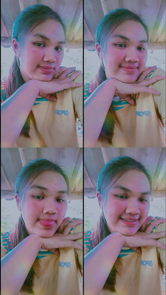 น้ำ' พลอย profile icon