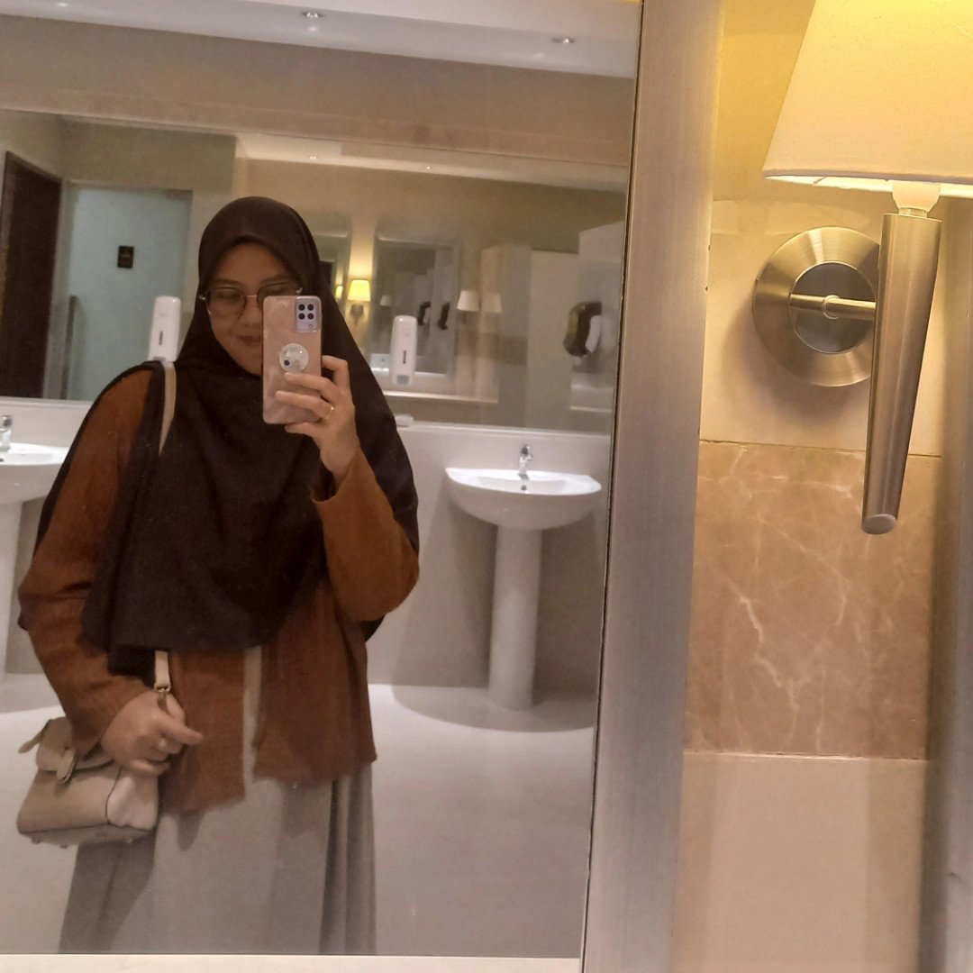 Maylia Murni profile icon