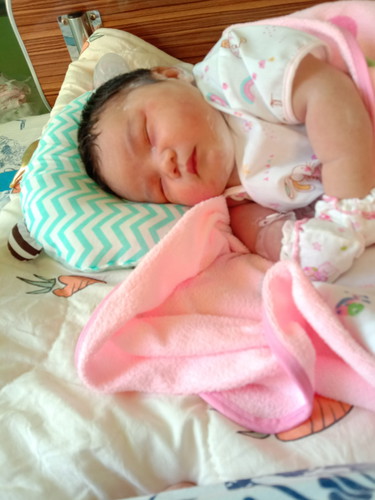 แม่ๆที่ท้องแตกลายใช้อะไรทากันบ้างค่ะ