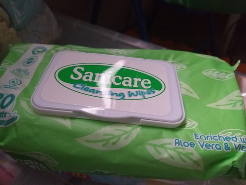 Baby wipes (review)