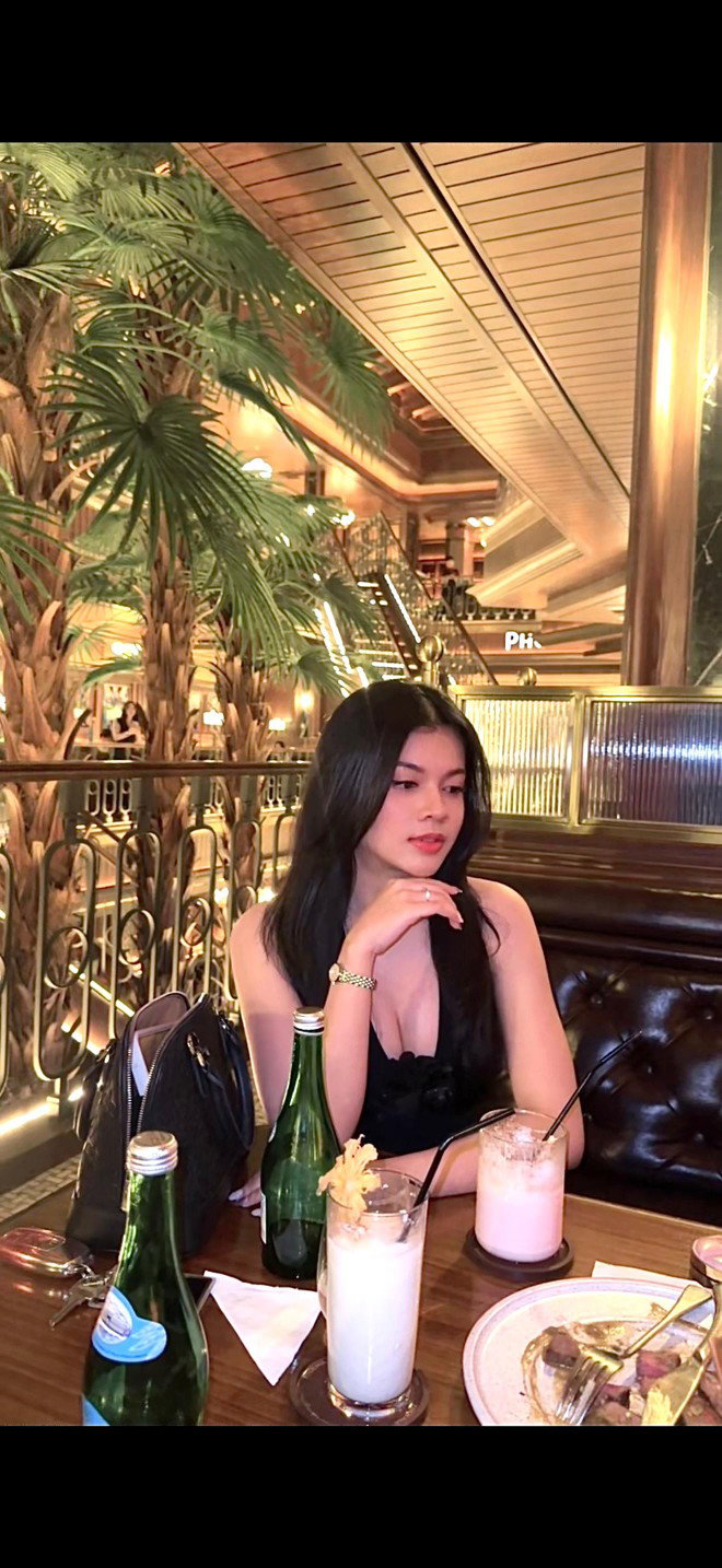 Riris Pangesti profile icon
