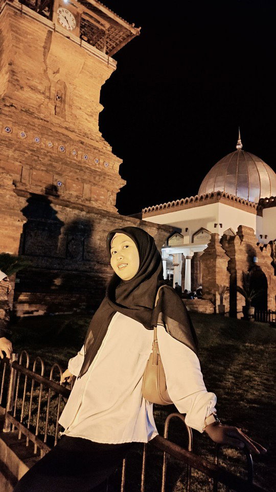 Hanik Lathifah profile icon