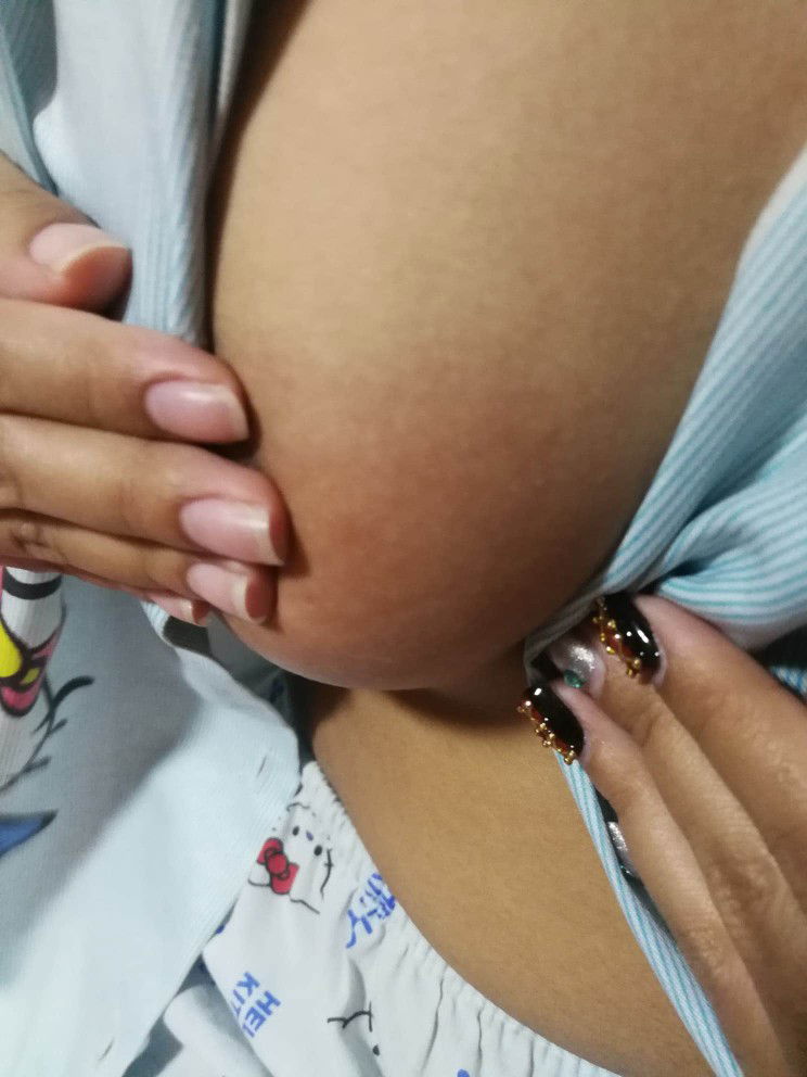 เจ็บน่าอกและเป็ก้อนแข็งๆ