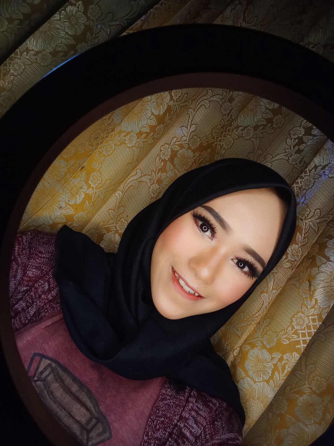 Feny meila cahyaningrum profile icon