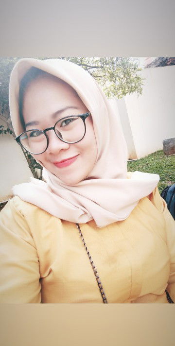 Indah Rosita profile icon