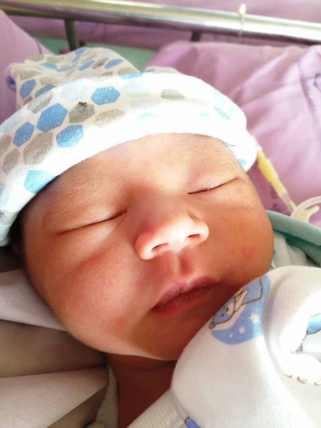 น้องอะอฺลา มารายงานตัวครับ