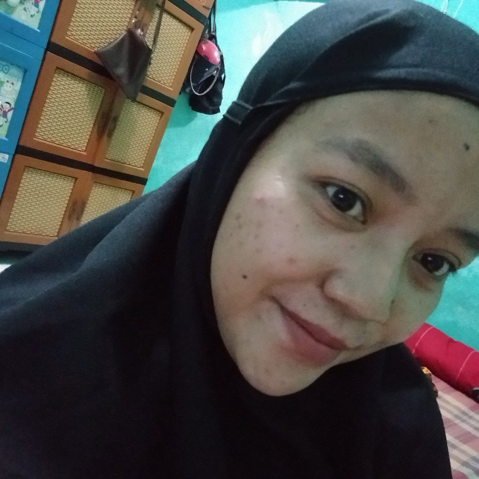 Nur fitri lestari profile icon