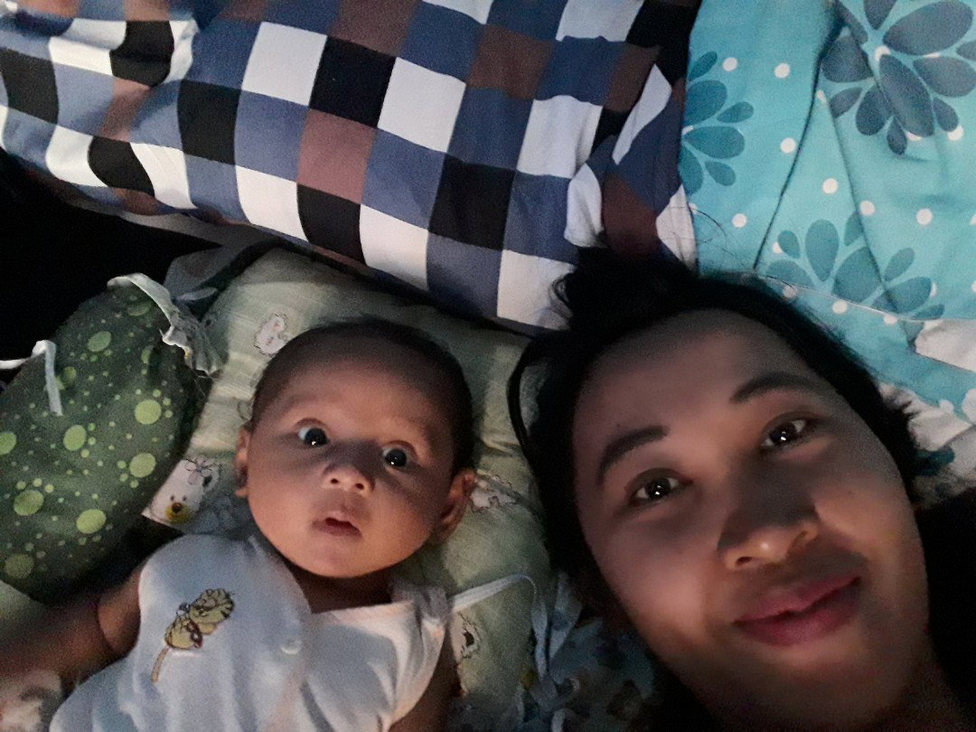 ari susanti profile icon