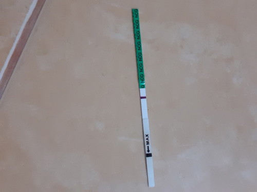 สอบถามแม่ๆหน่อยค่ะคือตอนนี้ประจำเดือนเราไม่มา1อาทิตย์มีอาการ เหนื่อยง่าย ปวดเต้านม(ปวดมาก) อยากนอนหลับบ่อยขึ้น อาการคล้ายกับคนตั้งท้องไหมค่ะ ซื้อที่ตรวจครรภ์มาตรวจก็ขึ้นแค่ขีดเดียว มีวิธีไหนไหมที่จะรู้ว่าเราท้องหรือไม่ท้องแบบชัวๆเพราะเราอยากมีน้องค่ะ