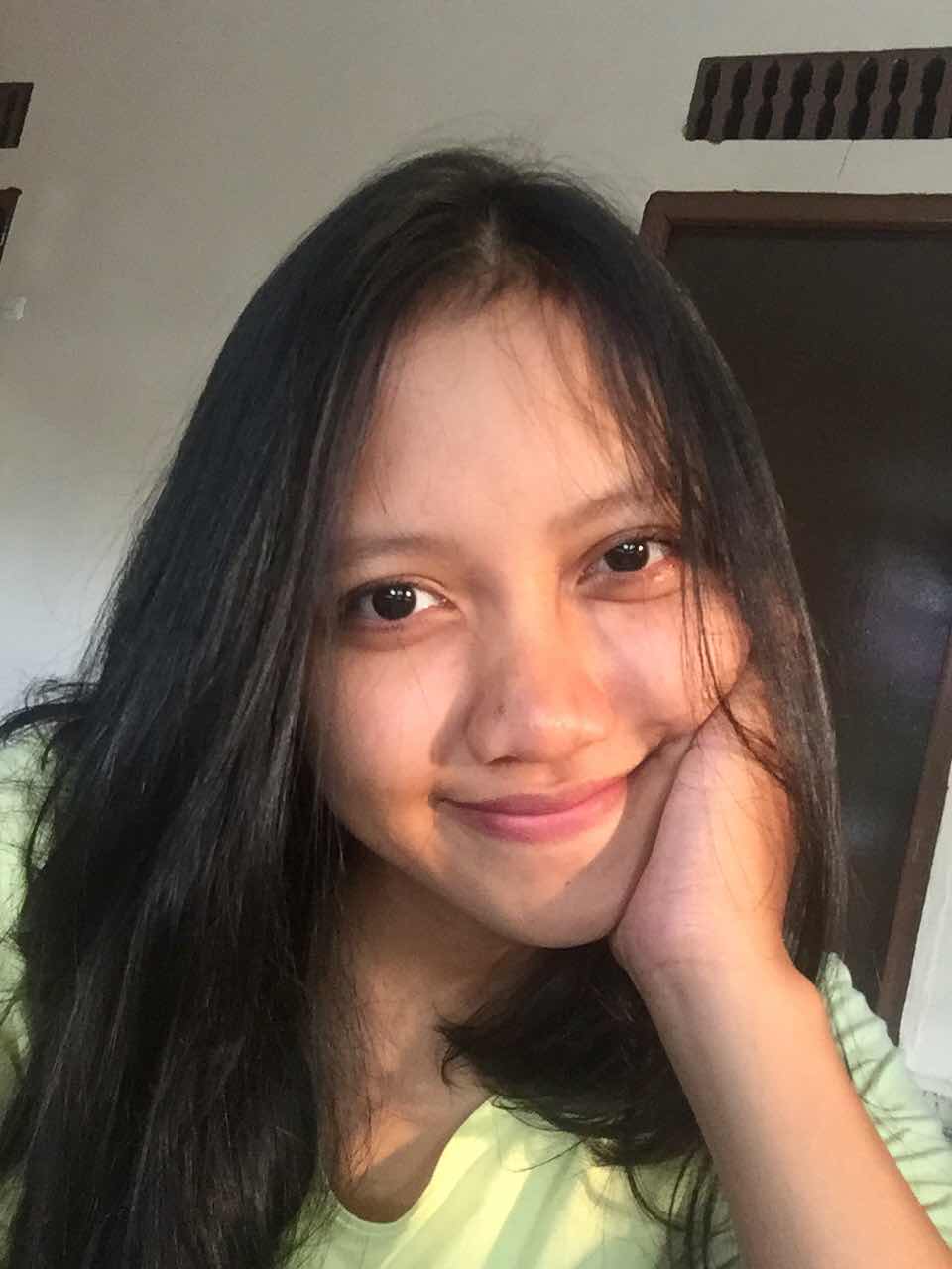 febby adhya profile icon