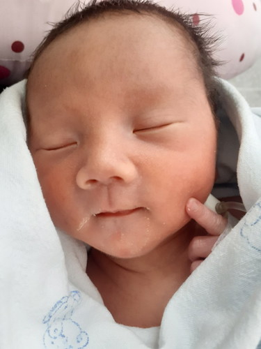 เด็กแรกเกิด