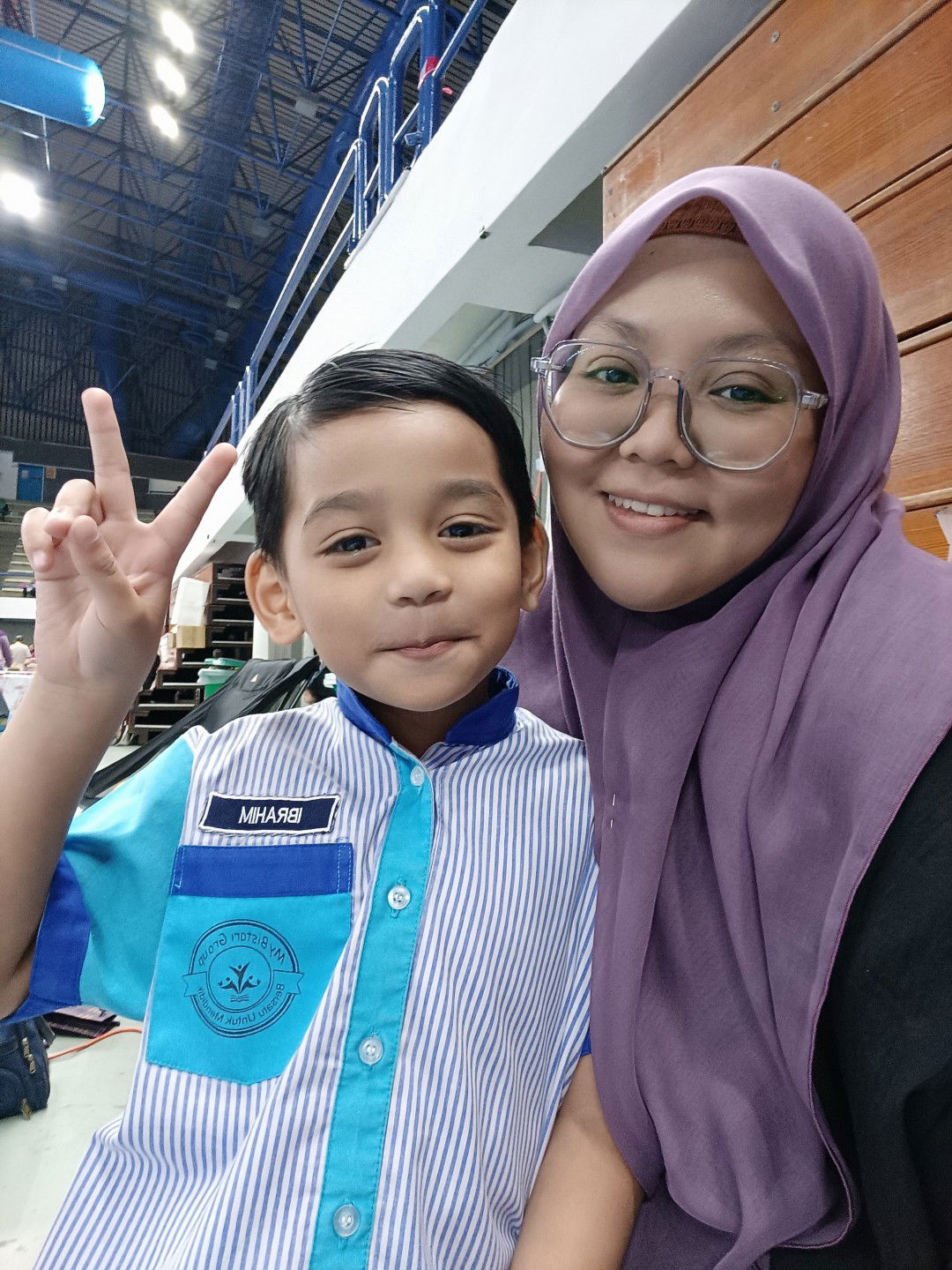 cyda romzi profile icon