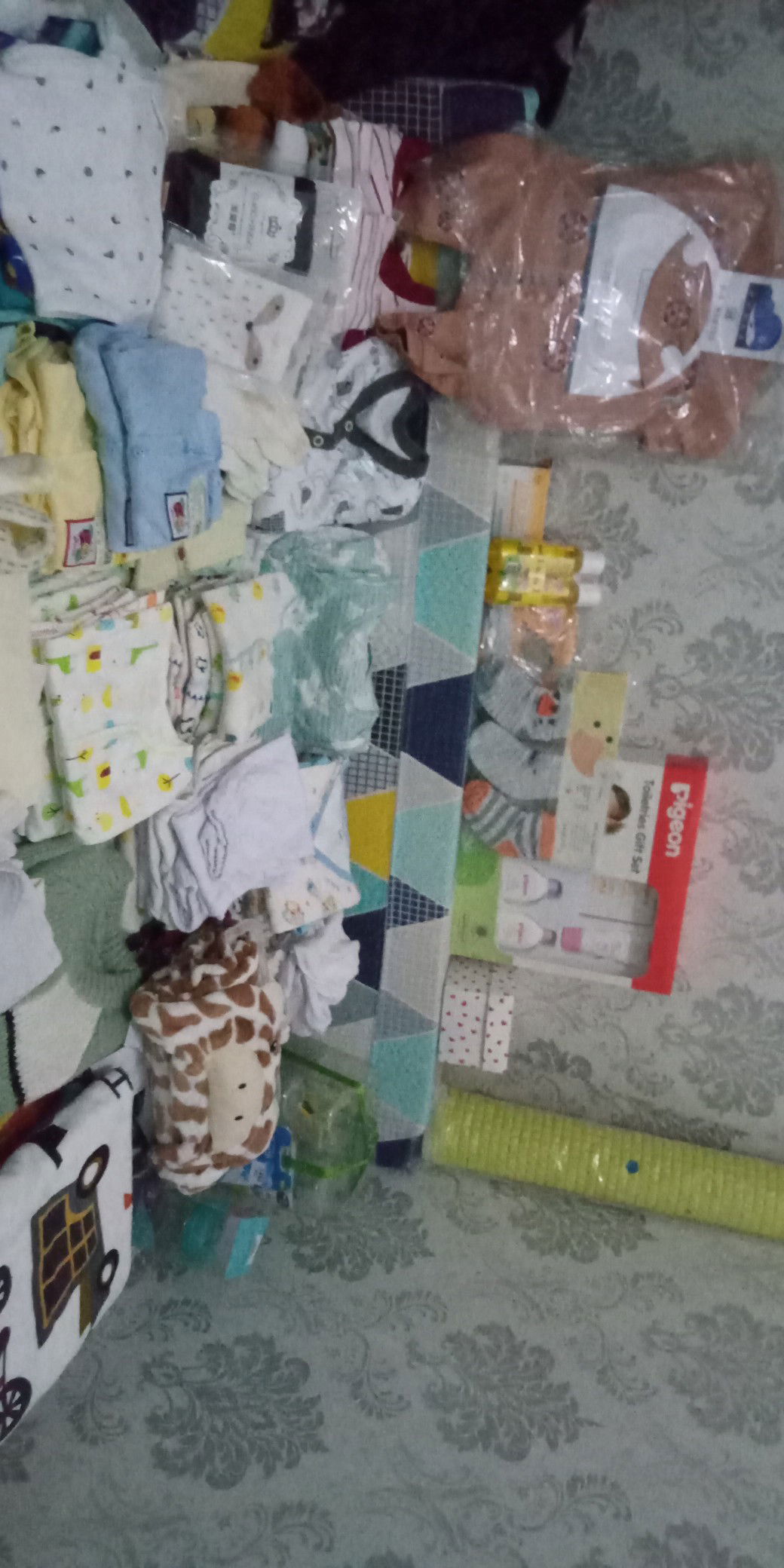 hpl Mei udah pada belanja????