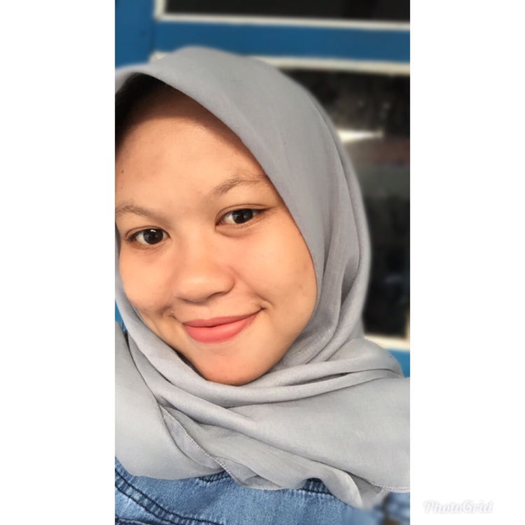 Nur Savitri profile icon