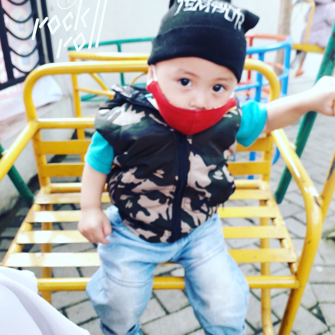 Reny Maryani profile icon