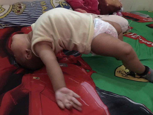 Normalka bayi bergerak sambil kayang?