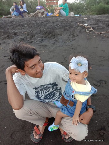 Mirip ayah gak??